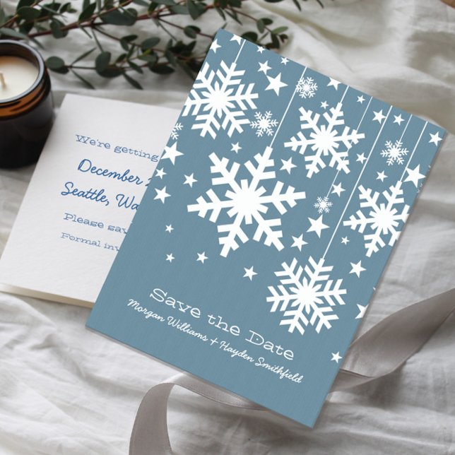Blue Snowflakes et Stars Enregistrer la date Carte (Blue Snowflakes and Stars Save the Date Postcard)