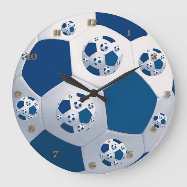 Blue Space Soccer Ball Wall Clock Große Wanduhr (Vorderseite)