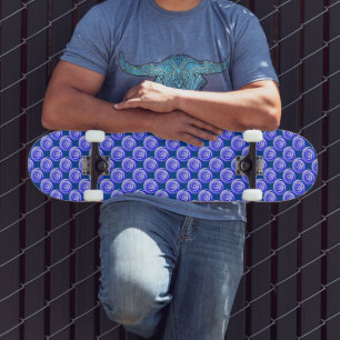 Blue Spiral Illusion von Kenneth Yoncich Skateboard