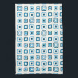 Blue Squares in Blue Squares auf blauen Plätzen Handtuch<br><div class="desc">Mitte des Jahrhunderts Moderne Quadrate auf Plätzen. Eine schöne Ergänzung zu Ihrem Alltag oder in einer Küche inspirierten Geschenkkorb für Hanukkah. Ein schönes Handtuch,  das in der Küche als Küchentuch oder als Dekorationsstück hart für Sie arbeitet.</div>