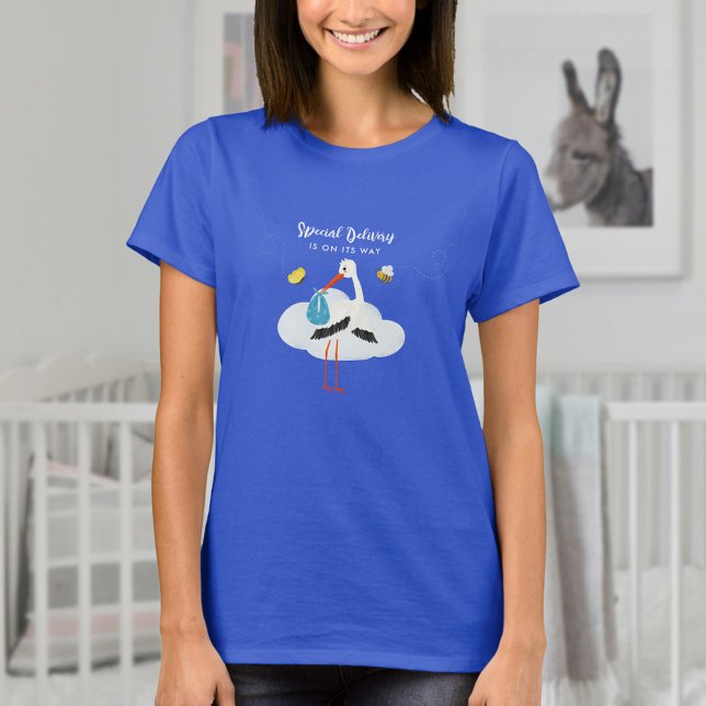 Blue Stork Boy Baby Dusche T-Shirt (Blue baby shower tshirt for mum-to-be with stork, bee and butterfly, personalize it with your text)