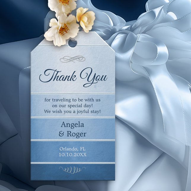 Blue Striping Ton sur Ton Gastgeschenk Hochzeit Vi Geschenkanhänger (Wedding Thank You gift tag featuring a painted tone on tone blue striped design with a silver lining)