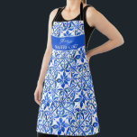 Blue Talavera personalisierte Geschenke Schürze<br><div class="desc">Blue Azulejo Talavera Spanisch Mexikanische Fliesen elegante Hochzeitsgeschenke Monogramm personalisierte Namen Schürze ,  lebhafte kühnen Farben Weihnachtsgeschenke für Mama,  Brautparty Preisgeschenke,  Baby Dusche Preisgeschenke,  Geschenke für sie</div>