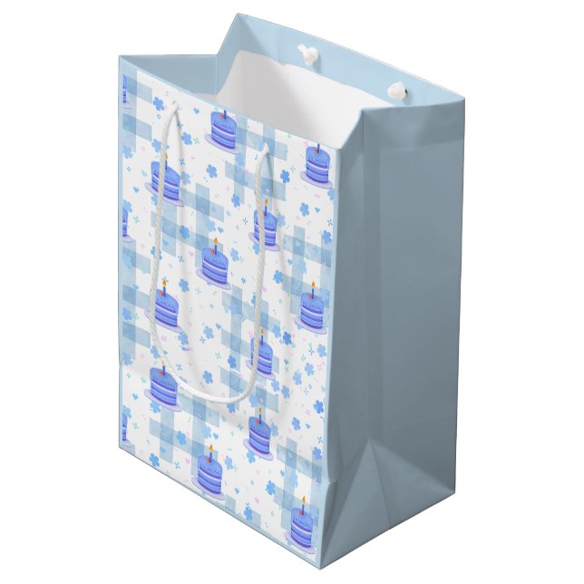 Blue-Themed Birthday Mittlere Geschenktüte (Vorderseite Schrägansicht)