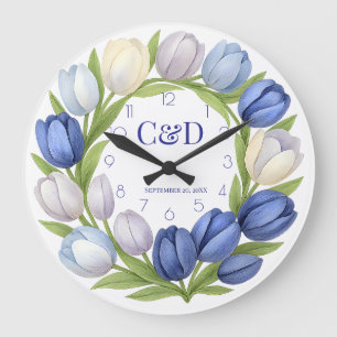 Blue Tulip Wreath Watercolor Große Wanduhr