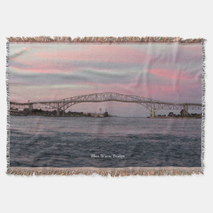 Blue Water Bridge jeter la couverture