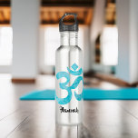 Blue Watercolor Ohm Sign Trinkflasche<br><div class="desc">Personalisiert Blue Watercolor Ohm Schild Blumenkranz.</div>