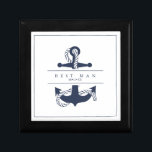 Blue Wave Anchor Wedding V2 Navy/Wht ID836 Erinnerungskiste<br><div class="desc">Die elegante Hochzeitssuite bietet klassische nautische Stilelemente mit einem sauberen, minimalistischen Look. Stilvolle Wellen in Schattierungen von Aqua bis Marineblau und eine Anker- und Seilillustrierung bieten einzigartige Akzente. Ein weißer Hintergrund mit feinem marineblau-blauen Rohren und einem großen Ankerbild verleihen dieser Hochzeitsstiftung ein auffallendes modernes Aussehen. Bearbeiten Sie den Text 'Trauzeuge',...</div>