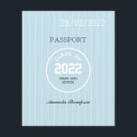Blue & White Abschluss Passport Foto Einladung Flyer<br><div class="desc">Reisepass Graduation Party Einladung individuell auf Ihre Anforderungen. Bitte beachten Sie,  dass diese Haushaltseinladung auf Flyer-Papier steht und sehr dünn ist. Umschläge sind nicht enthalten. Für dickere Einladungen mit Umschlägen und passenden Produkten zum selben Thema lesen Sie bitte die unten stehende Kollektion.</div>