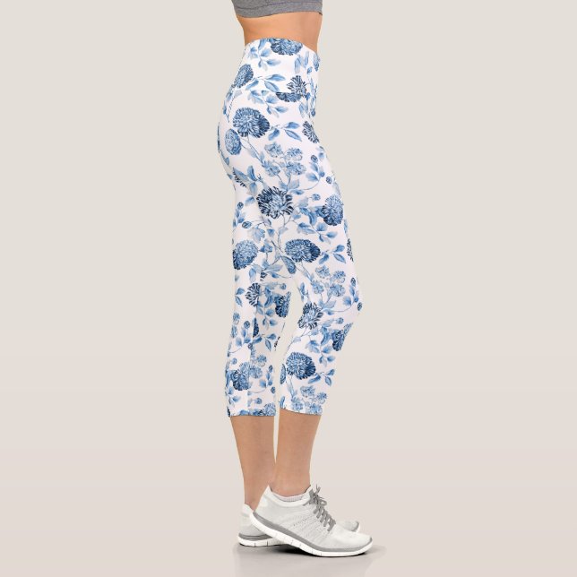 Blue & White Floral Toile Capri Leggings (Rechts)
