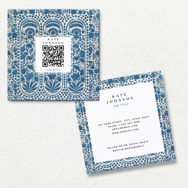 Blue White Geometric QR Code Social Media Quadratische Visitenkarte (Von Creator hochgeladen)