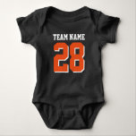 Blue White Orange Football Sports Baby Romper Baby Strampler<br><div class="desc">Niedlicher Bodysuit für Kleinkinder. Mama und Liebe Sport. Es ist nur natürlich, dass das Baby auch sollte. Niedlicher Babybodyanzug in Marineblau, Weiß und Orange. Sie können den Namen und die Spielernummer auf der Vorder- und Rückseite des Trikots anpassen. Nicht nur für Fußballfans. Jeder Sportfans wird dieses Design schätzen. Baseball, Basketball,...</div>