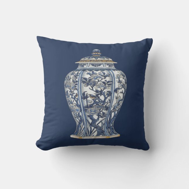 Blue & White Porcelain Vase von Vision Studio Kissen (Vorderseite)