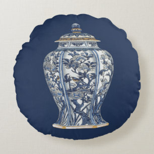 Blue & White Porcelain Vase von Vision Studio Rundes Kissen