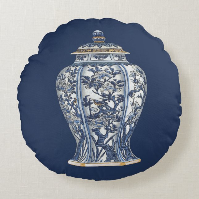 Blue & White Porcelain Vase von Vision Studio Rundes Kissen (Vorderseite)