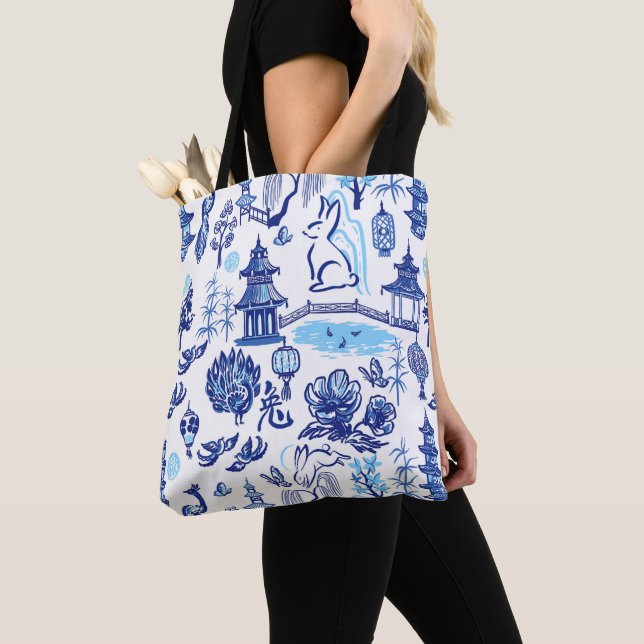 Blue & White Rabbit Chinoiserie Totbeutel Tasche (Von Nahem)