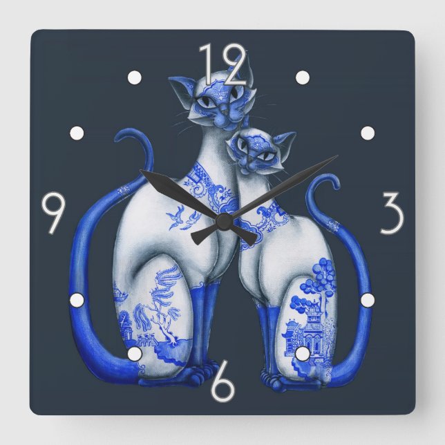 Blue Willow Siamese Cats Wall Clock Quadratische Wanduhr (Vorderseite)