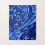 Blue Winter Snowflakes Weihnachten<br><div class="desc">Blaues Weihnachtsdesign mit dekorativen Wintern-Wirbel und Schneeflocken.</div>