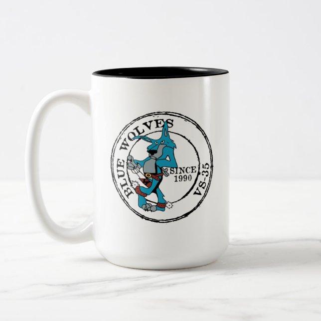 BLUE WOLVES SEIT 1990 ZWEIFARBIGE TASSE (Links)