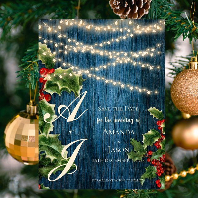 Blue Wood Monogram WeihnachtsWedding Save the Date Einladungspostkarte (Blue Wood Monogram Christmas Wedding Save The Date Invitation Postcard)