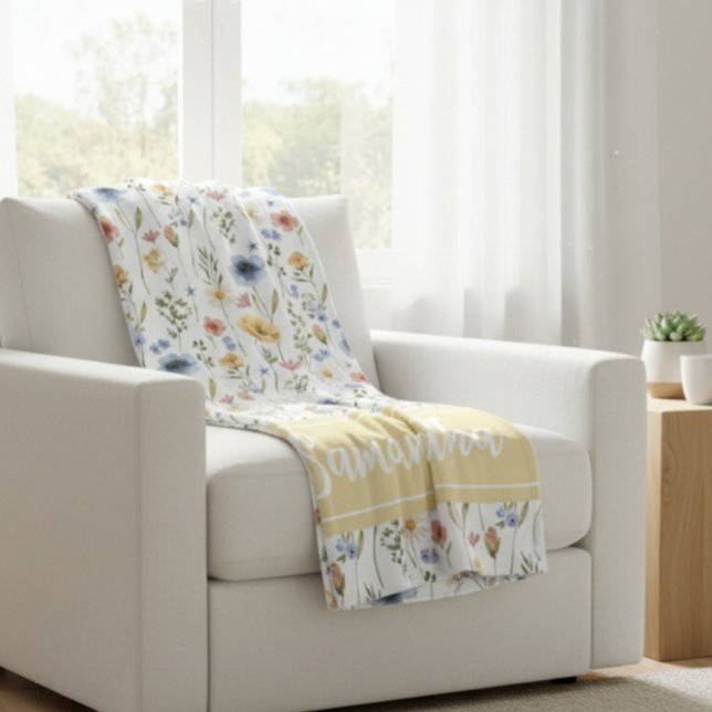 Blue Yellow Pink Watercolor Wildflower Name Fleecedecke (Von Creator hochgeladen)