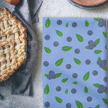 Bluebermuster Küchentücher<br><div class="desc">Farbenfrohe Muster mit wilder lila Heidelbeere auf Küchentüchern bedruckt. Es könnte ein großartiges Geschenk mit anpassbarem Text sein!</div>