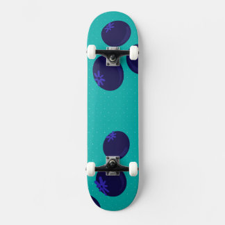 Blueberry Pop – Minimales Fruchtmuster Skateboard