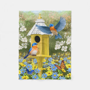 Bluebirds und RundBirdhouse Fleecedecke