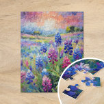 Bluebonnets Abstrakte Blumenart<br><div class="desc">Ein modernes impressionistisches Gemälde von Bluebonnets, der ikonischen Texas-Wildblume, in atemberaubenden Blau- und lila Farbtönen mit abstrakten Pinselstrichen dargestellt. Die ausdrucksstarken Striche und lebhaften Farben erfassen die natürliche Schönheit und Gnade dieser Blüten und schaffen eine lebendige und strukturierte Interpretation der Texas Landschaft. Dieses zeitgenössische Werk ist kühl und ruhig, ideal,...</div>