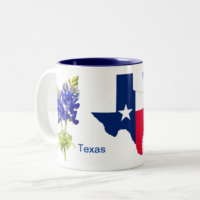Bluebonnets texans sur Mug de café à deux tons bla (Devant gauche)