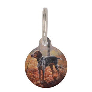 Bluetick Coonhound im Herbst Leaves Fall Inspirier Haustiermarke