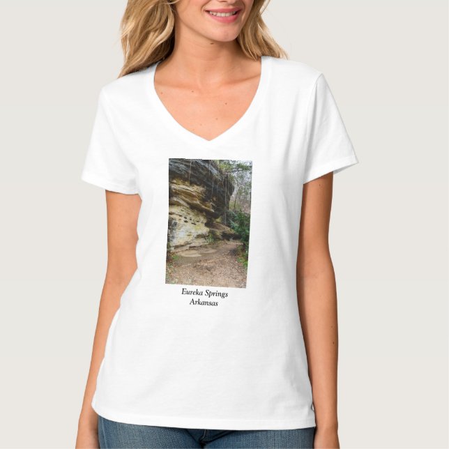 Bluff Lined Walkway T-Shirt (Vorderseite)
