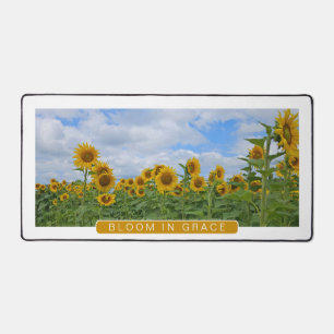 Blühen in Grace Feld der Sonnenblumen Schreibtischunterlage