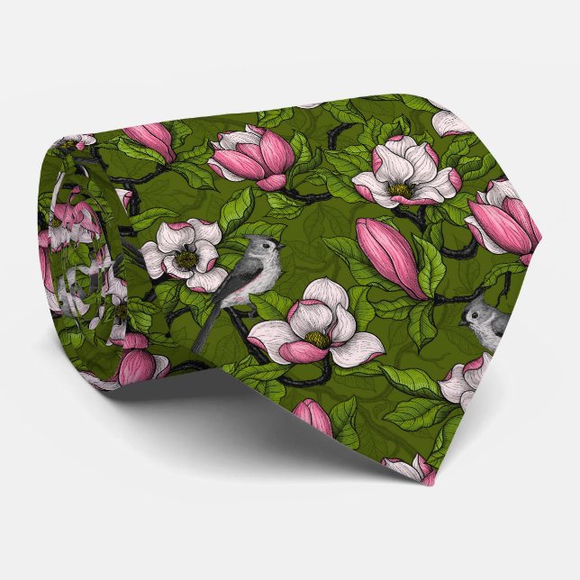 Blühende Magnolie und Titmausvogel 2 Krawatte (Gerollt)