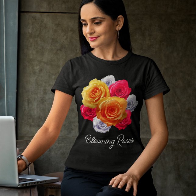 Blühende Rose Motif T - Shirt (Von Creator hochgeladen)