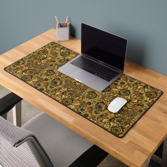 Blume aus gelber Chrysanthemen und Orangenkäfer Schreibtischunterlage (Büro 2)