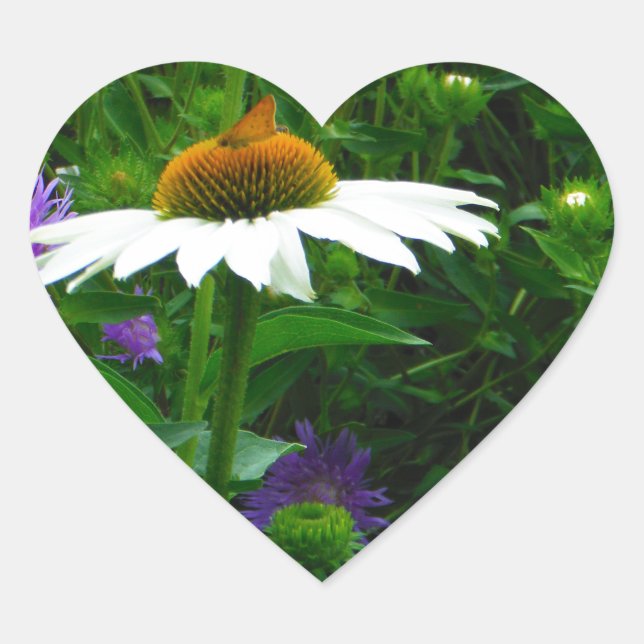 Blume aus weißem Kon, violette Blumen und Motte Herz-Aufkleber (Vorderseite)