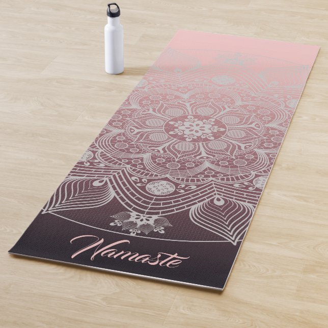 Blume, Blätter, Mandala, Weiße Spitzen, rosa Yogamatte (Beispiel)