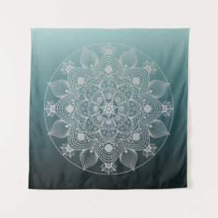 Blume, Blätter, Weiße Spitzen Flora Mandala auf Aq Wandteppich
