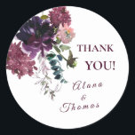 Blume Boho Burgundy Vielen Dank Runder Aufkleber<br><div class="desc">Aquarellblumen in schönen Farben,  Set auf weißem Hintergrund und die passende bordeauxfarbene Kalligraphie-Schrift ...  heben die Gefühle von Braut und Bräutigam hervor.</div>