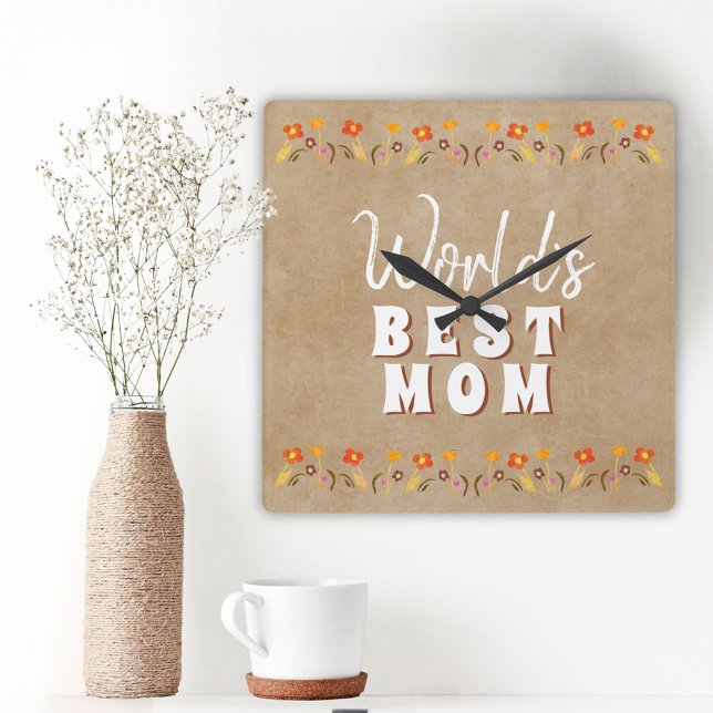 Blume der besten Mama der Welt in rustikaler Beige Quadratische Wanduhr (Von Creator hochgeladen)