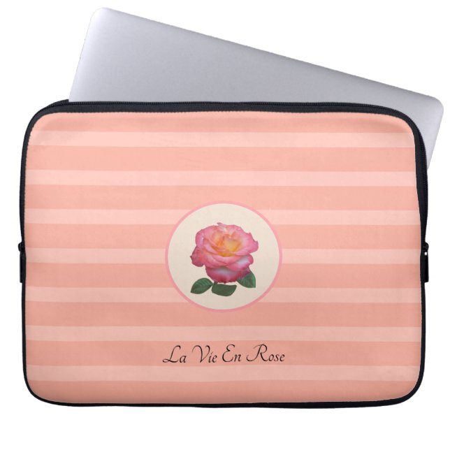 Blume der niedlichen Rose auf Korallenrosa Streife Laptopschutzhülle (Vorderseite)