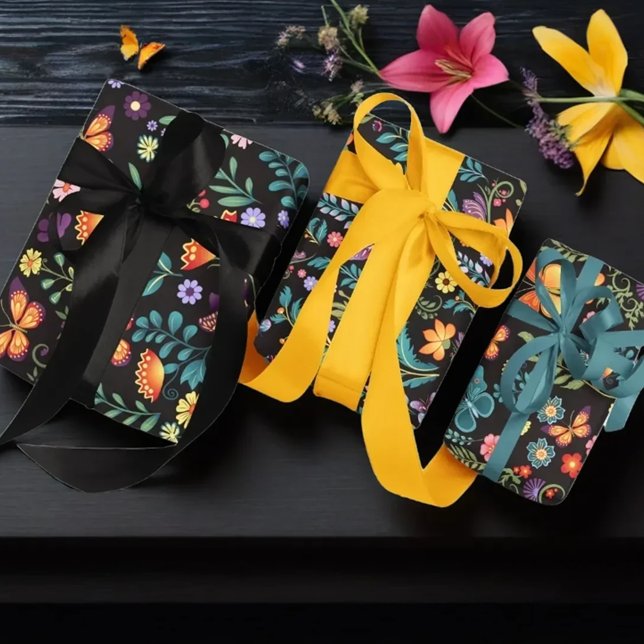 Blume der Volkskunst und Schmetterlinge Geschenkpapier Set (Von Creator hochgeladen)