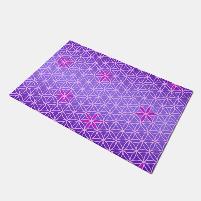 Blume des Lebens - Briefmarke nahtlos - violett Fußmatte (Schrägansicht)