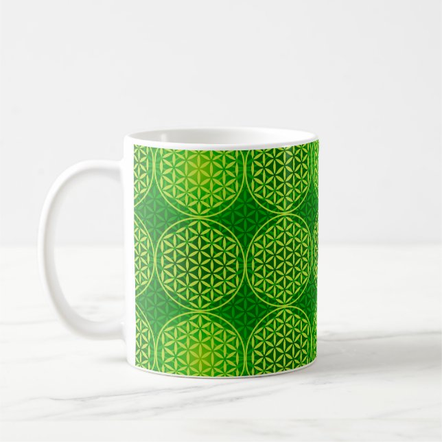Blume des Lebens - Muster der Briefmarke - grün Kaffeetasse (Links)
