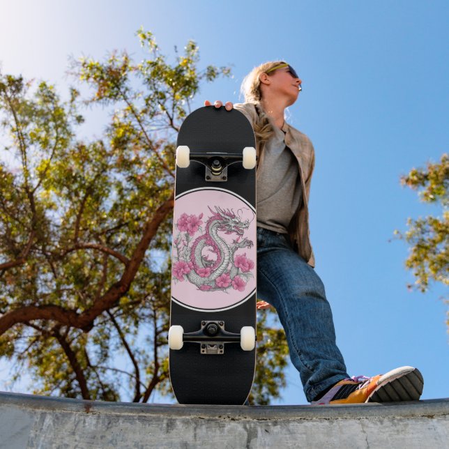Blume Dragon Skateboard (Außenbereich 1)