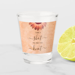 Blume Gerbera auf der Abstrakten Pfirsichhochzeit Schnapsglas