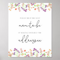 Blume hilft der betrieblichen Mama, einen Umschlag