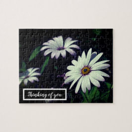 Blume im Weißen Garten Adorable Thinking