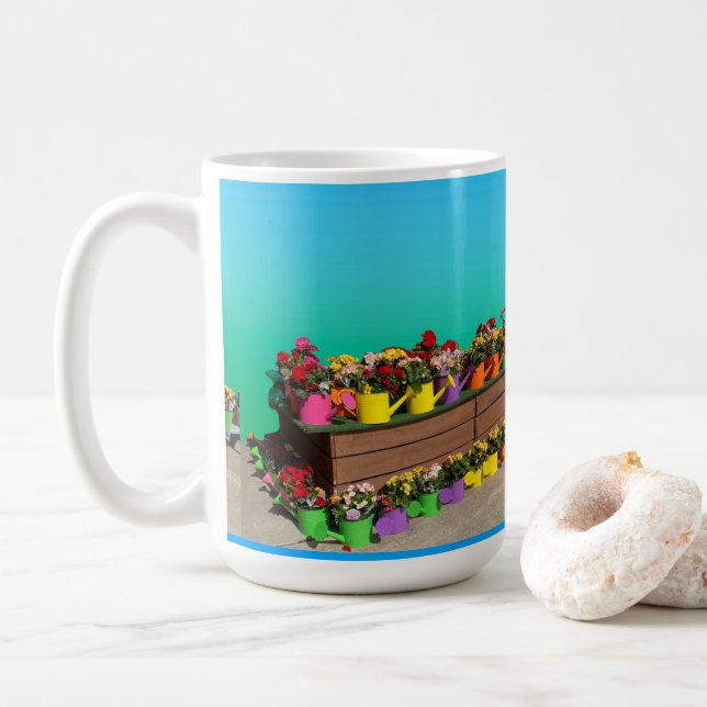 Blume in einer Wasserfläche Kaffeetasse (Mit Donut)